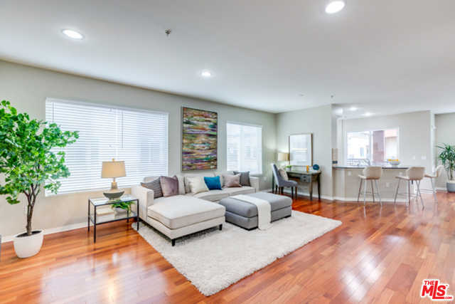 6020 SEABLUFF DR Apt 414
