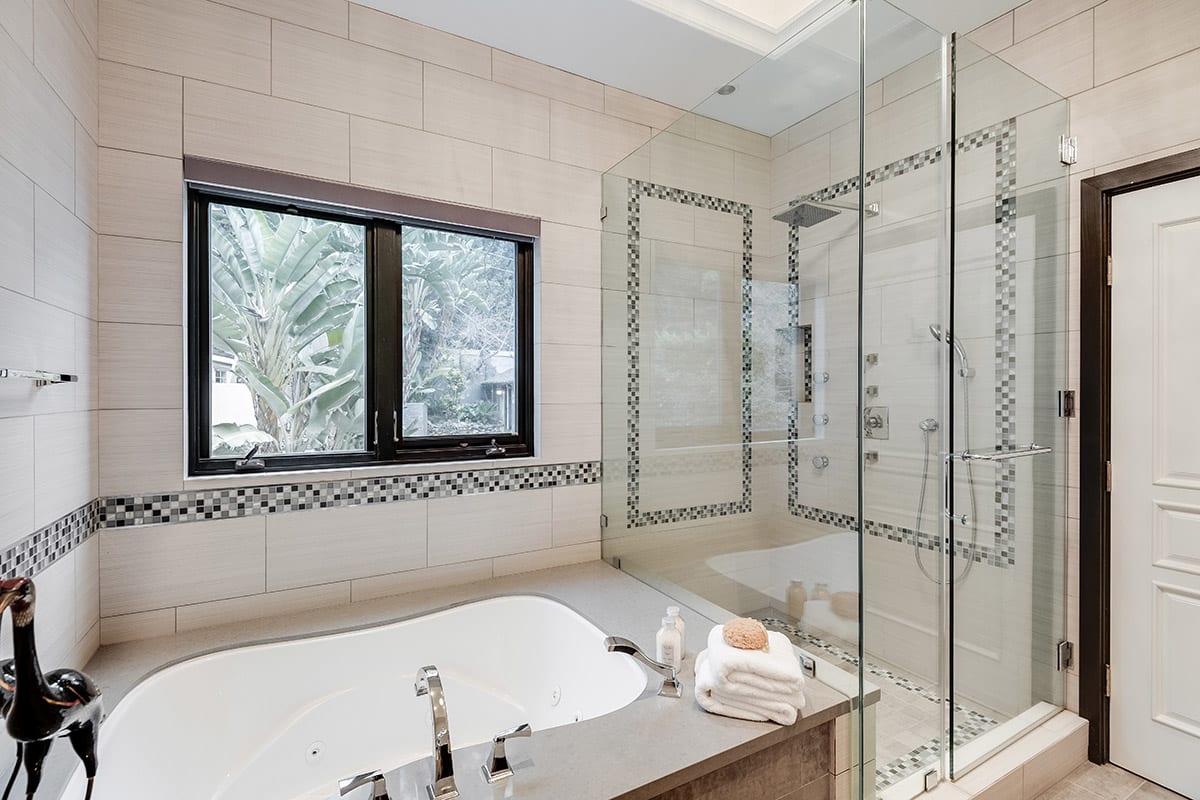 1600 Benedict Canyon Dr