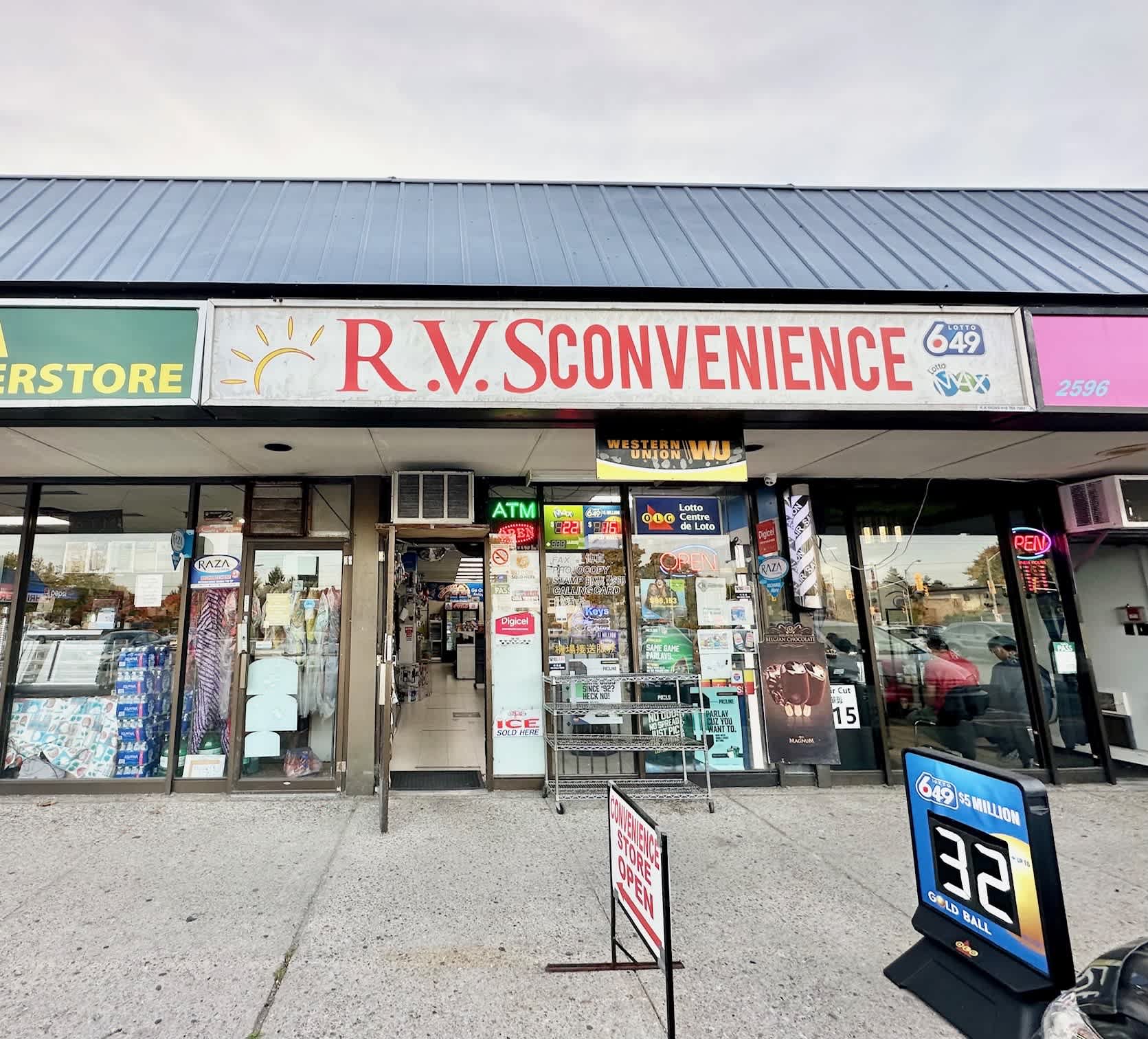 2594 Birchmount Rd