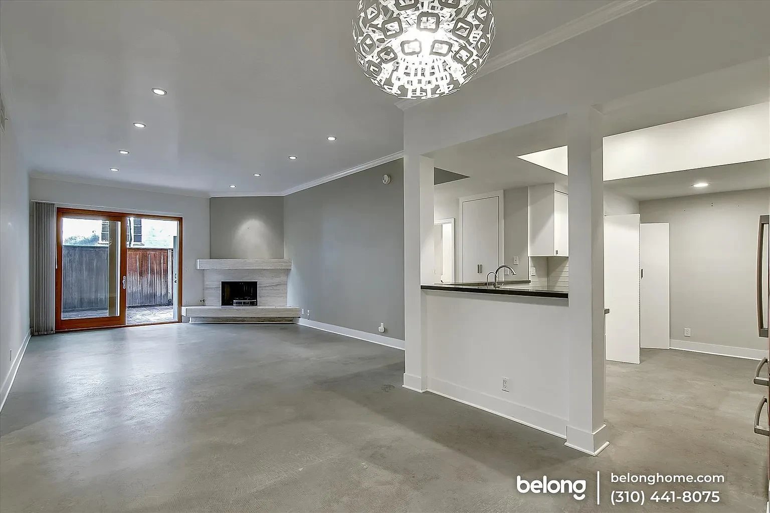 11755 Montana Ave APT 106