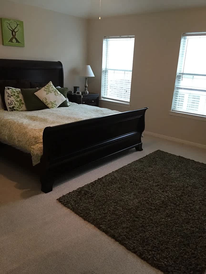 2126 Stacy Gln