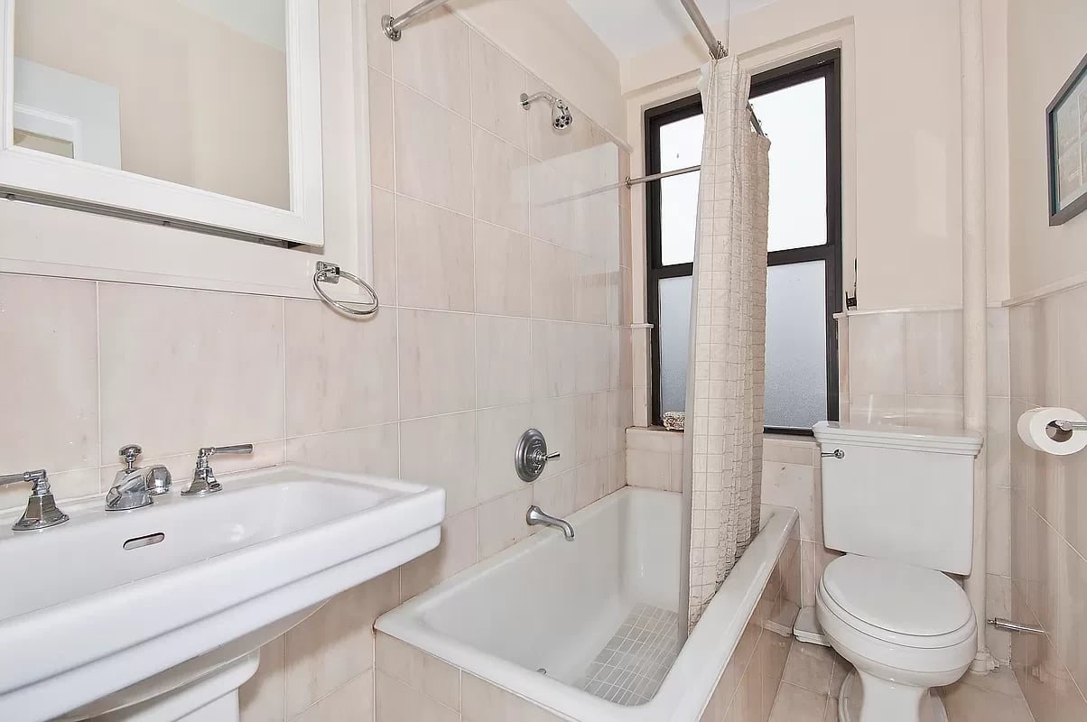 134 West 93rd Street Unit: 8C