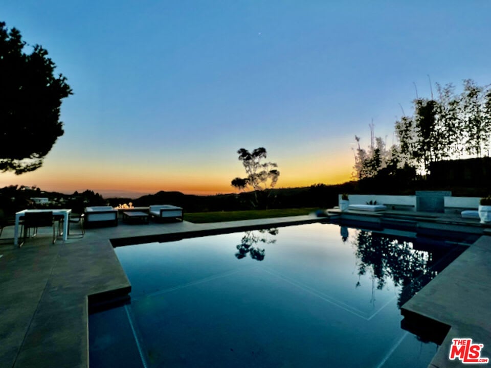 Retreat View