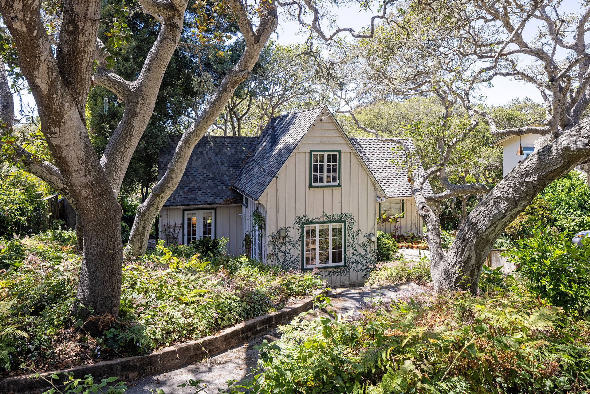  Charming Comstock Cottage - Camino Real 3 SW of 4th