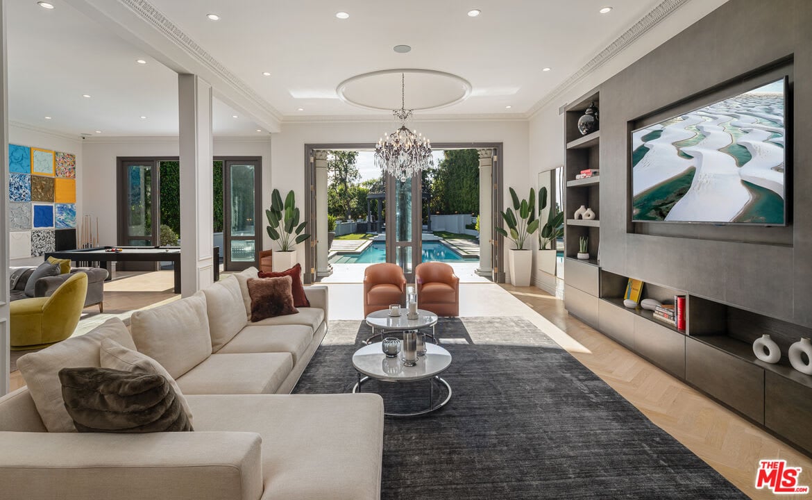 Noble Villa