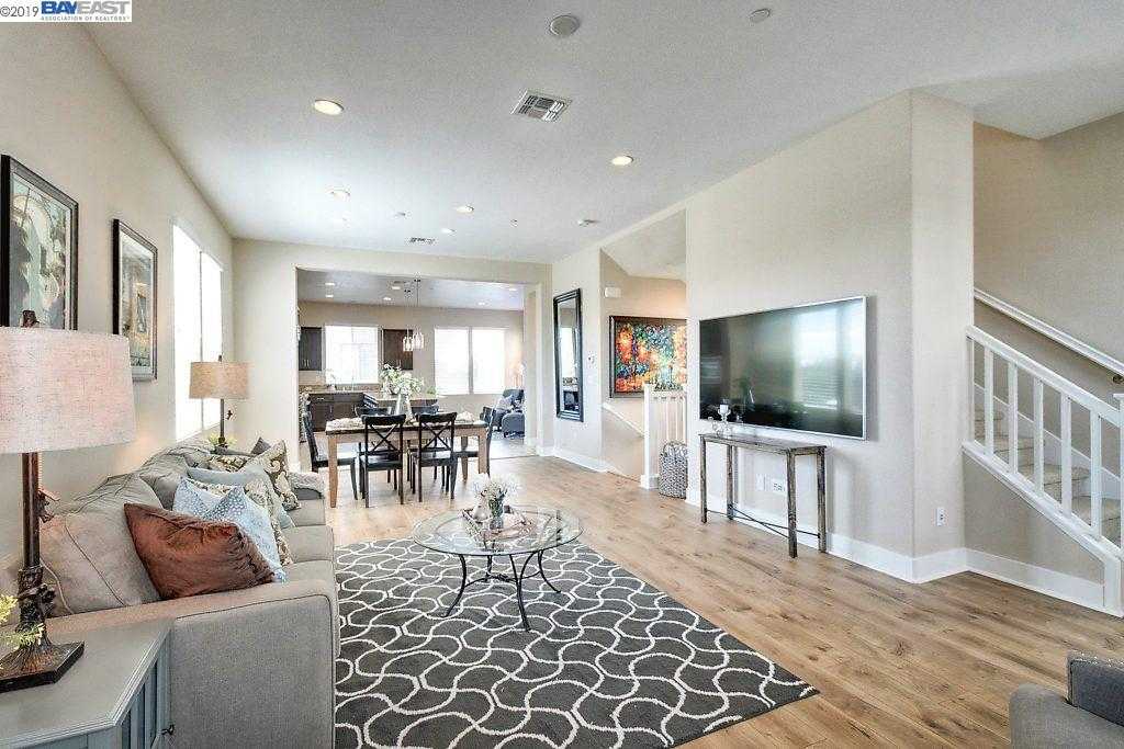38204 Luma Ter