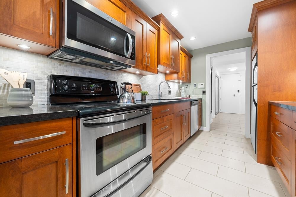 110-1777 W 13th Ave