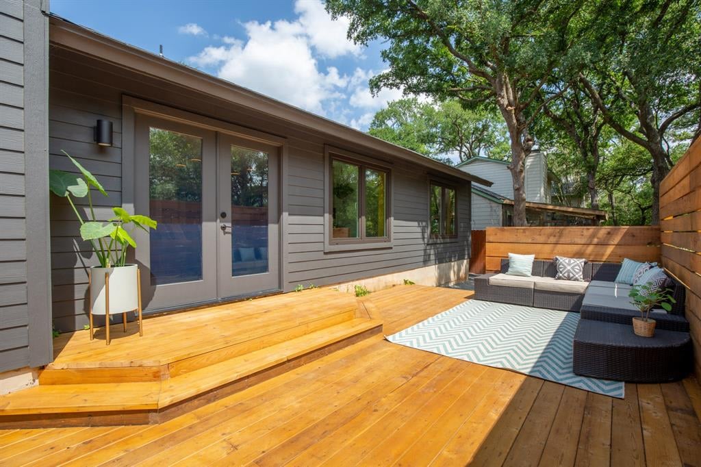 12309 Antoinette Pl