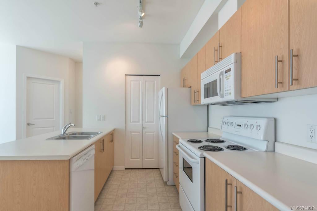 302-1550 Church Ave