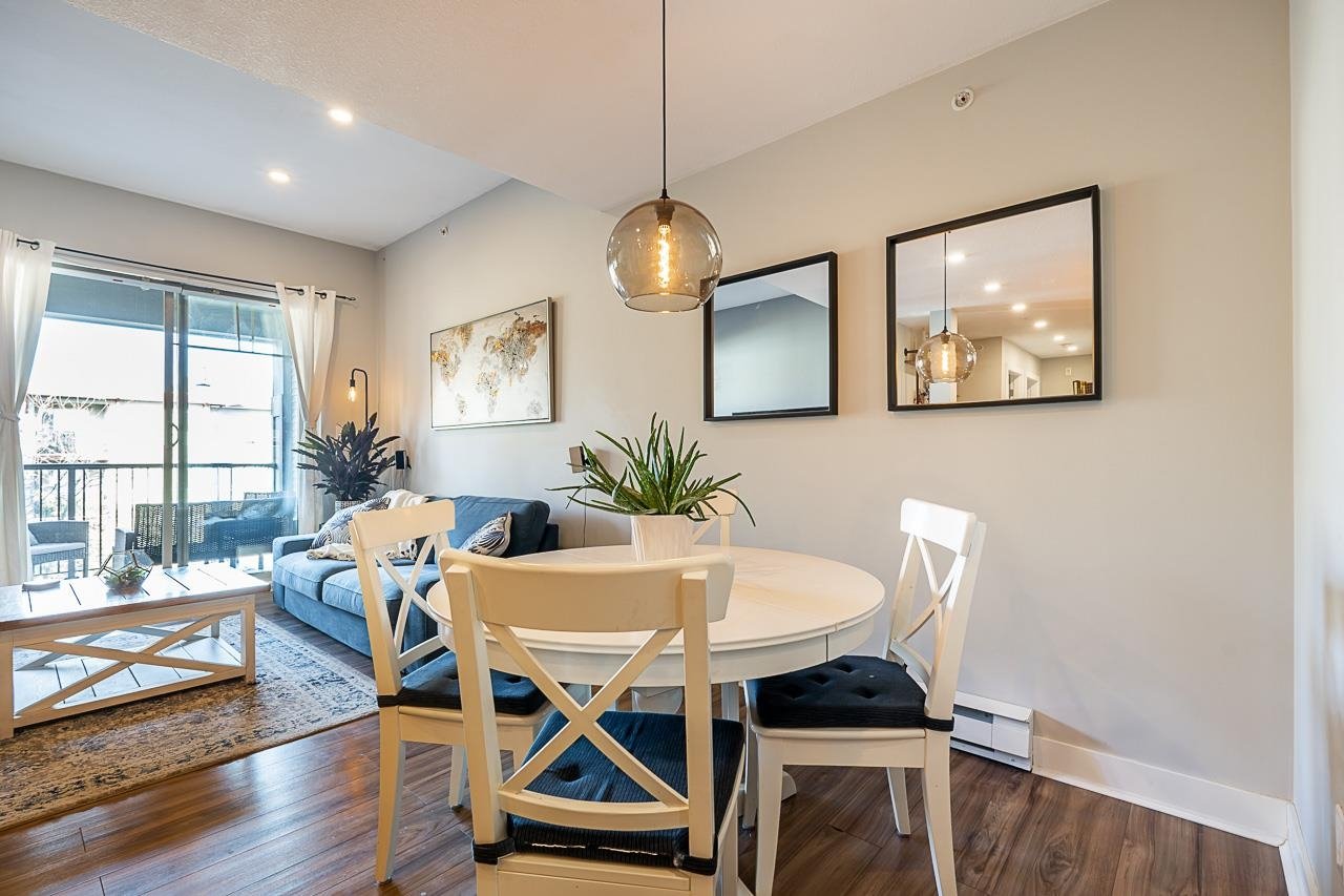 401-2468 Atkins Ave