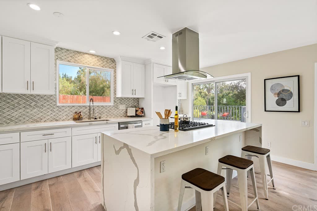7150 Atheling Way