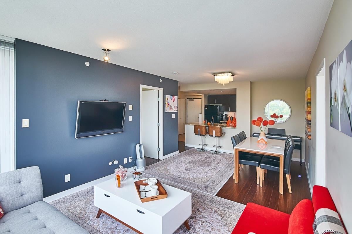 805-555 Delestre Ave