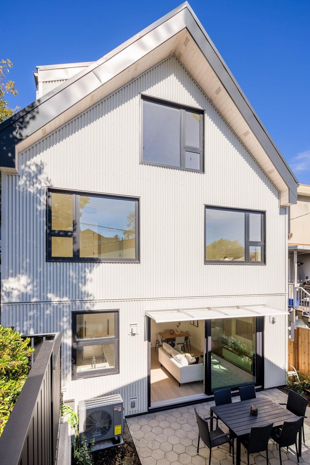 4532 W 4th Ave