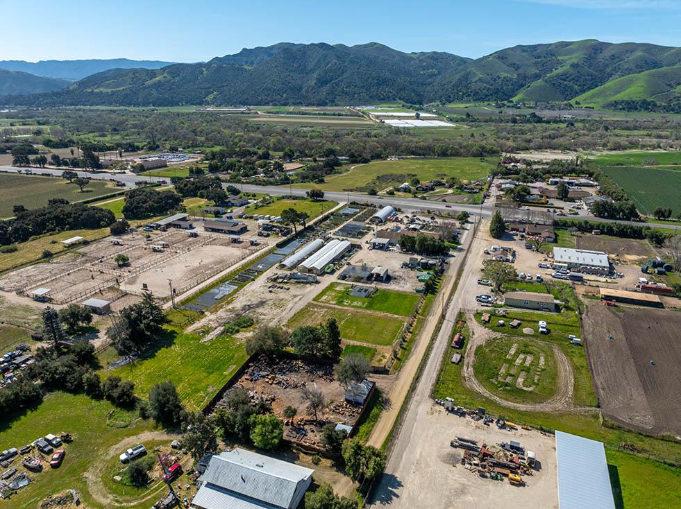 925 W Highway 246