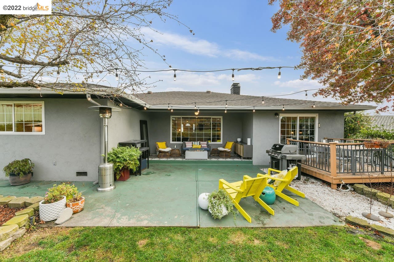 1280 Vistagrand Dr