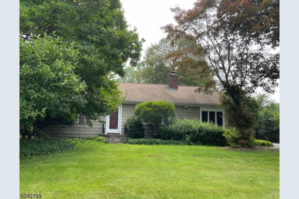 18 Spencer Rd