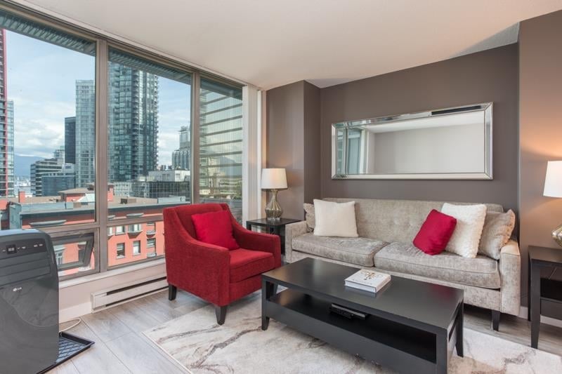 703-1200 W Georgia Street, Vancouver