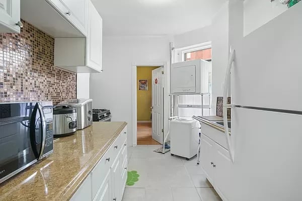 950 Hoe Avenue Unit: 5C