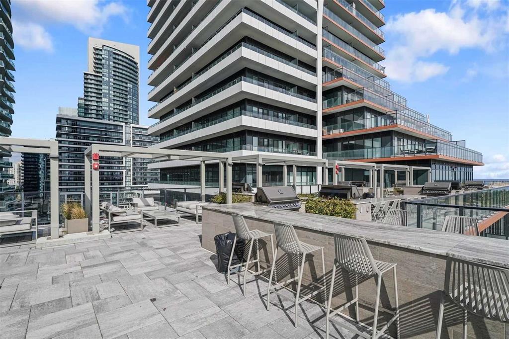 30 Shore Breeze Dr Unit: 3715