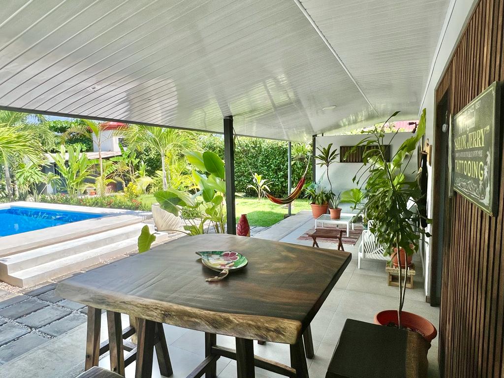 Quepos Surf House with Private Pool