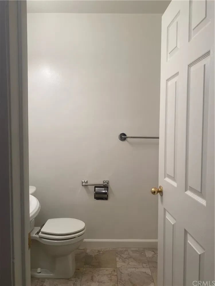 11767 Sunset Boulevard, Unit 202