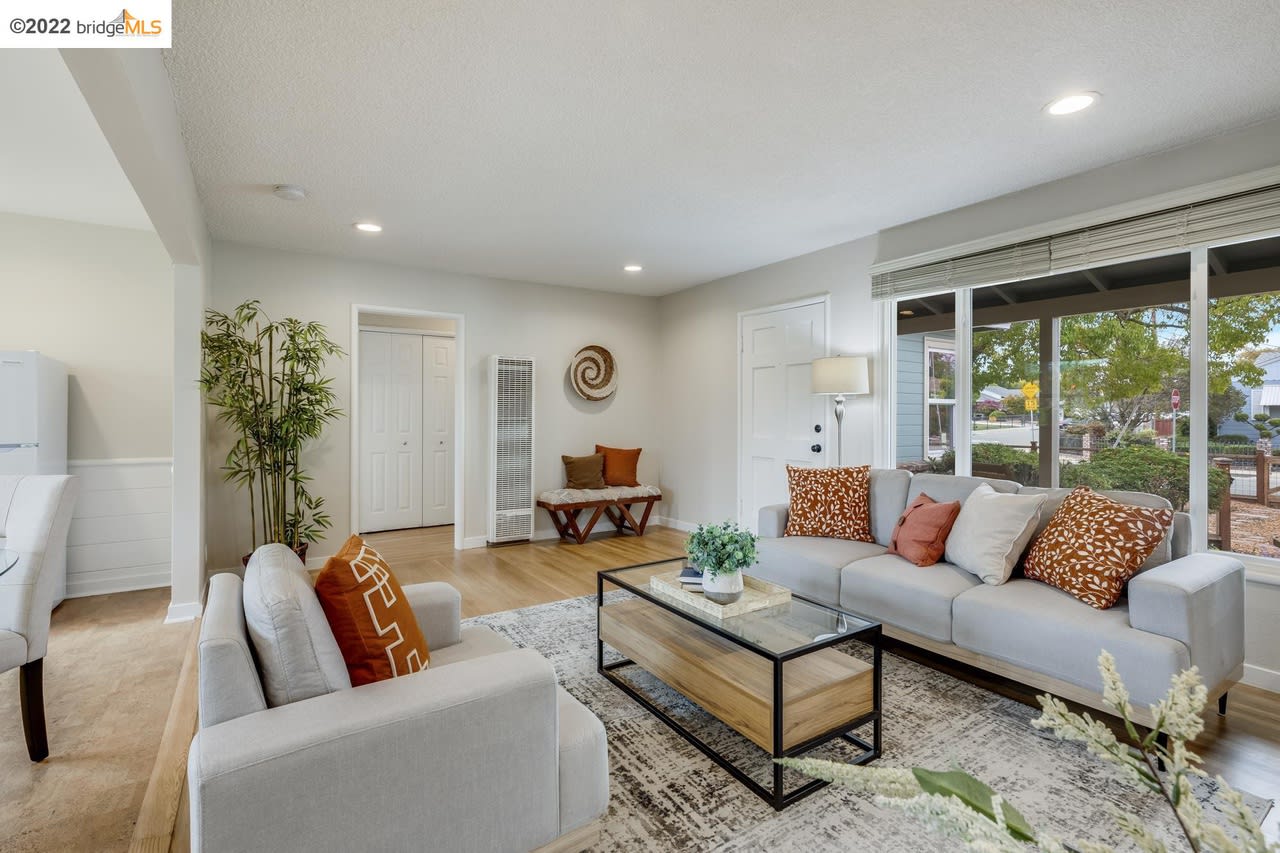 21956 Ada St