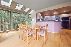 4477 Lindholm Rd