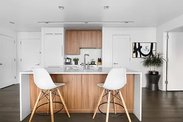 212 North Ninth Street Unit: 5F