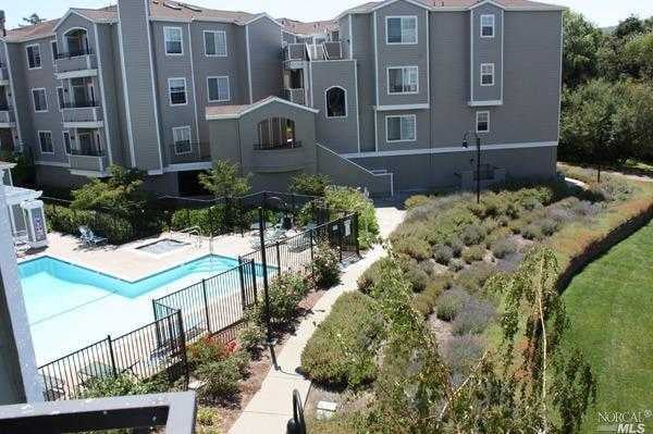 1587 S Novato Blvd Apt 201