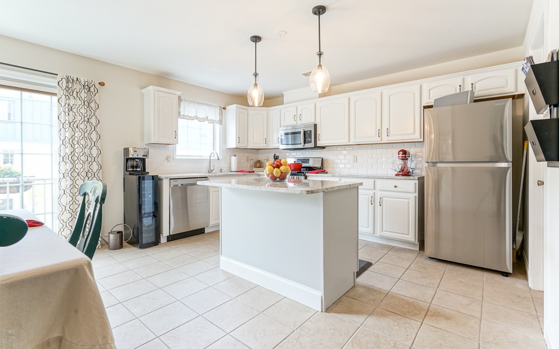 2230 Fairmount Ave, #B