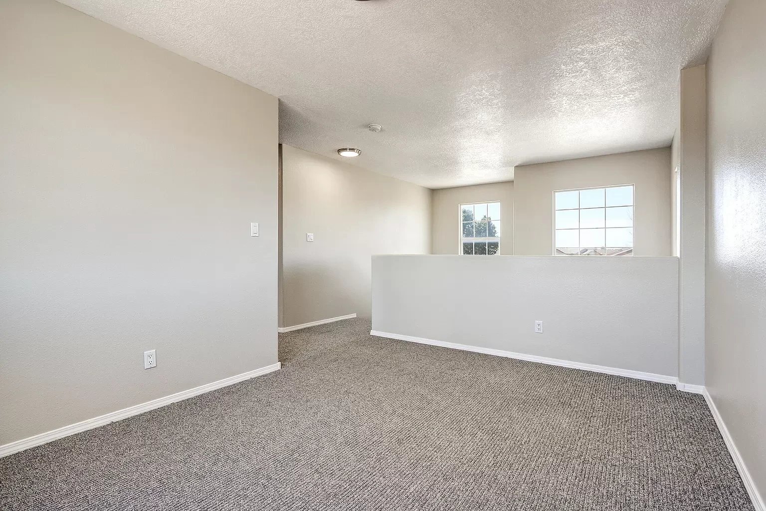 33 Violeta Place Los Lunas