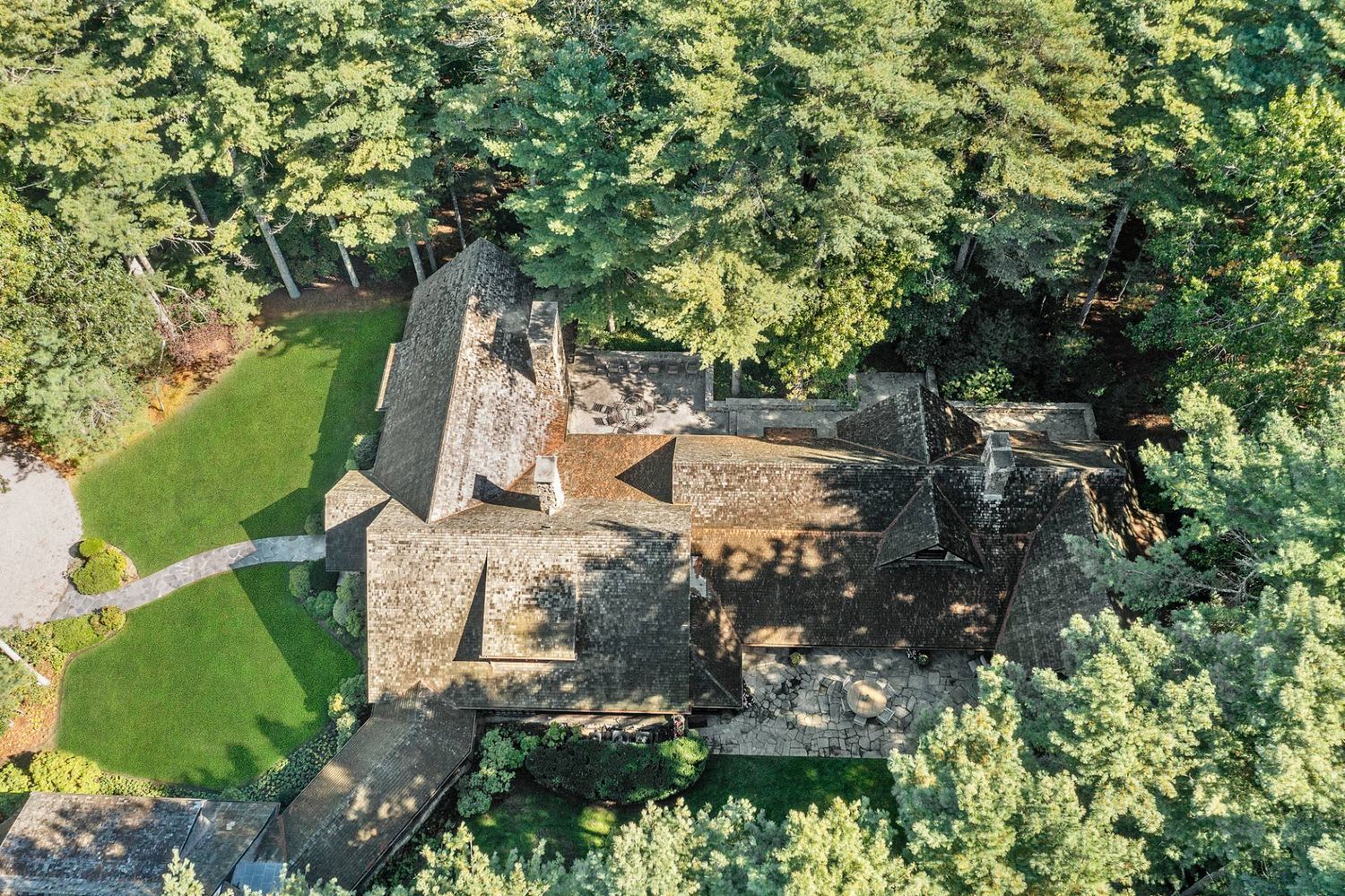 An Arts & Crafts Masterpiece in East Hampton
