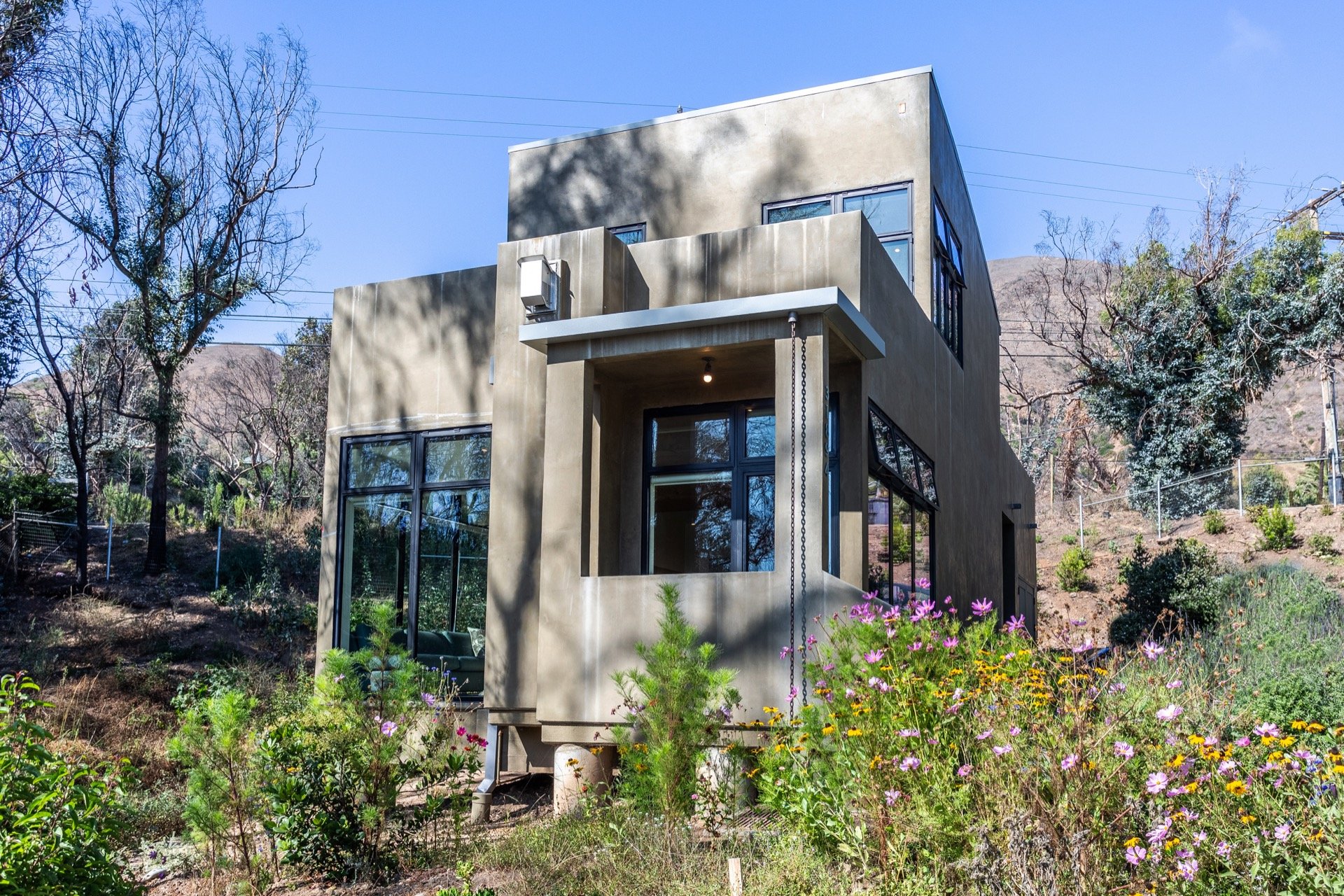 31894 Sea Level Dr, Malibu
