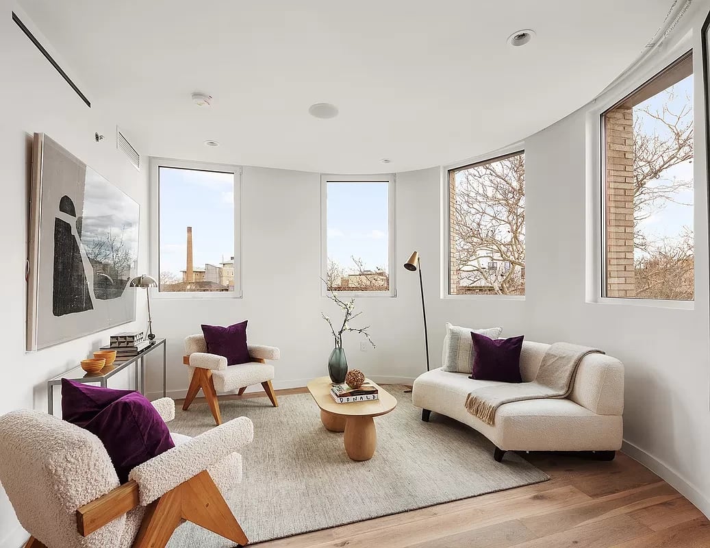 128 Woodpoint Road #5