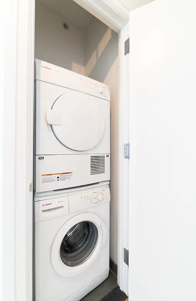 554 West 54th Street, Apt 25-C