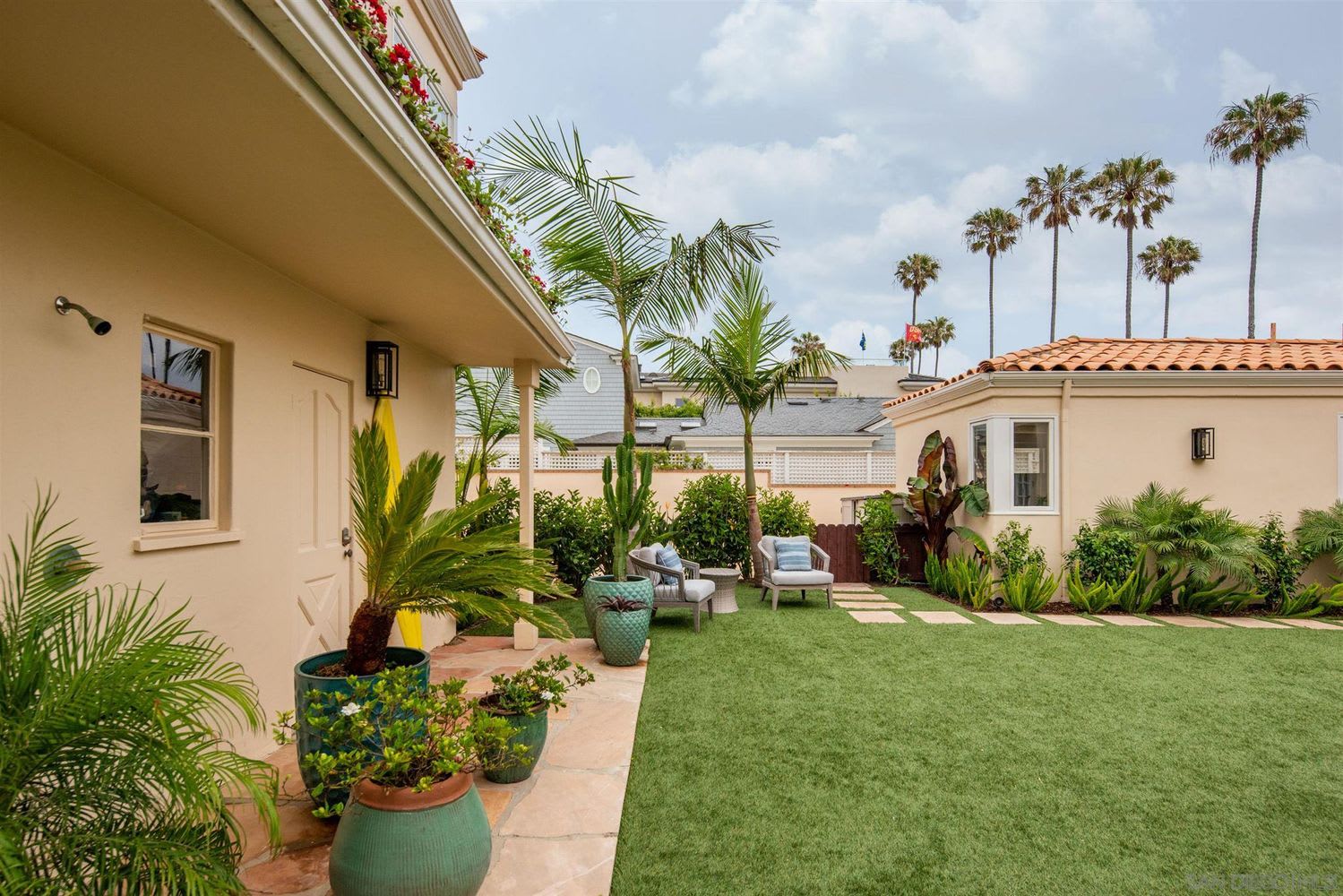 6331 Camino De La Costa