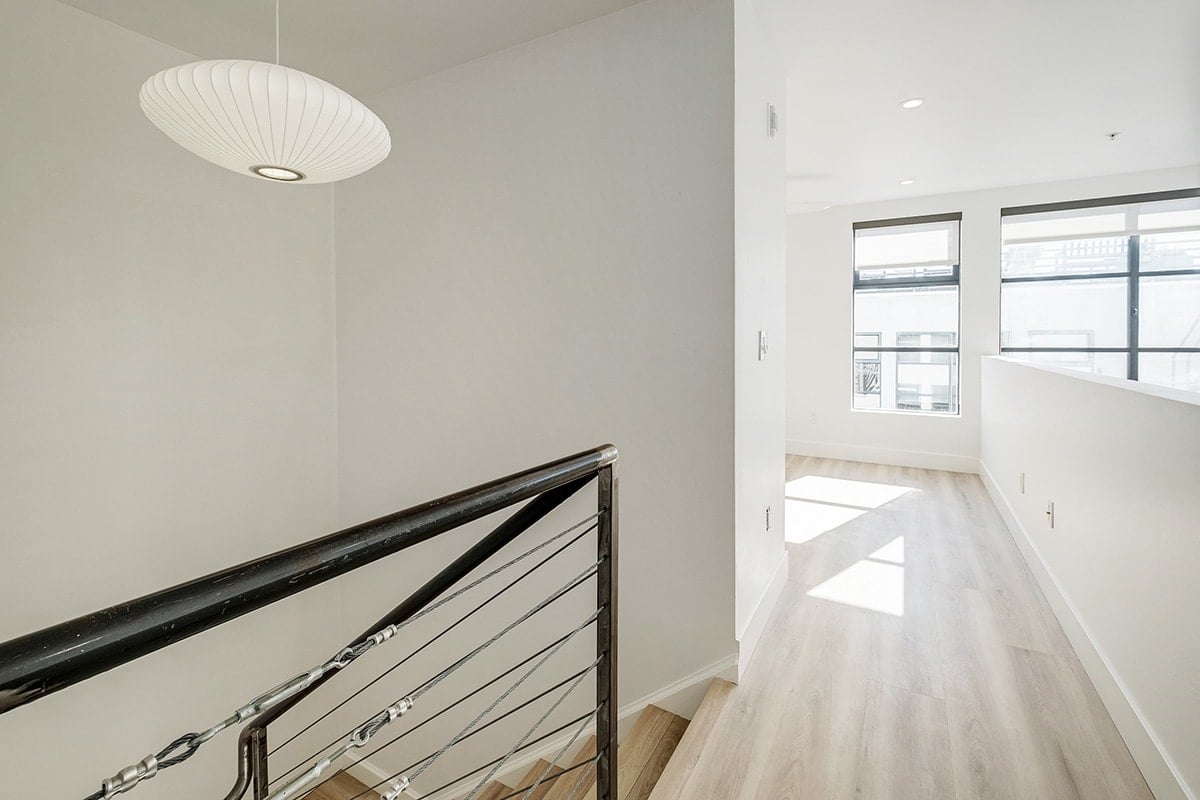 221 Clara St., #11