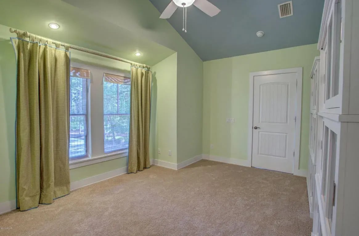 6402 RIVER BLUFF Trail