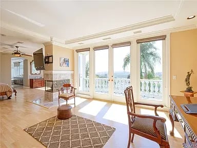 2569 Wagon Train Ln