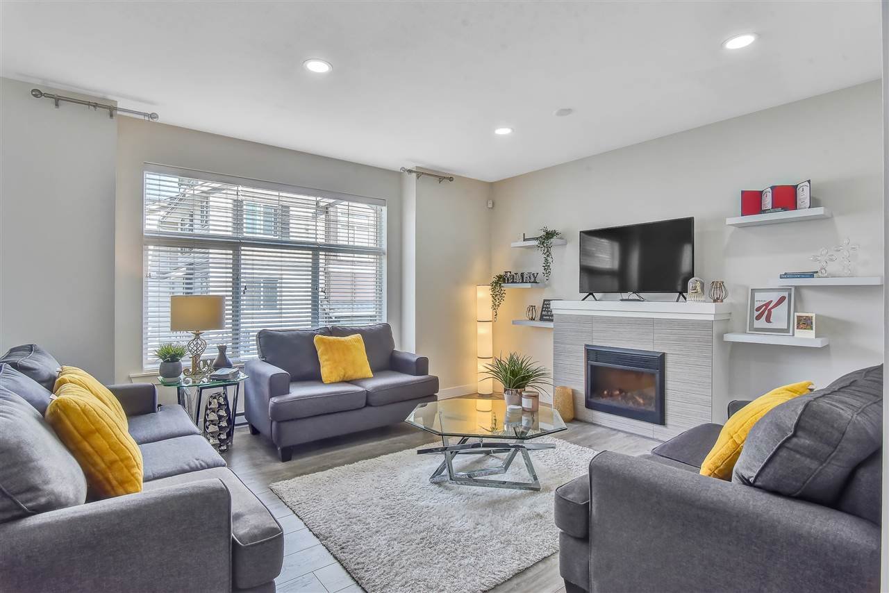 1-14377 60 Avenue, Surrey