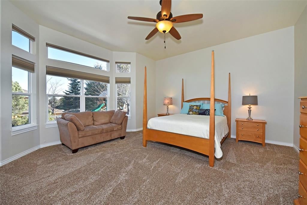 5665 Loyola Dr