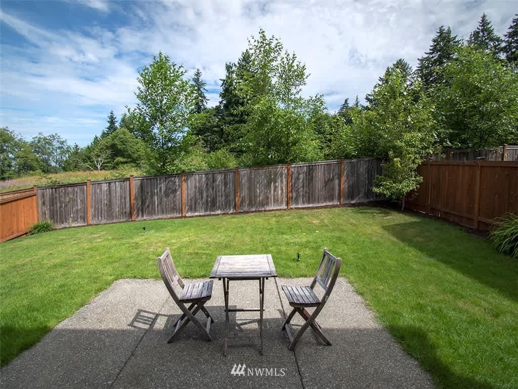 7227 14th Pl SE