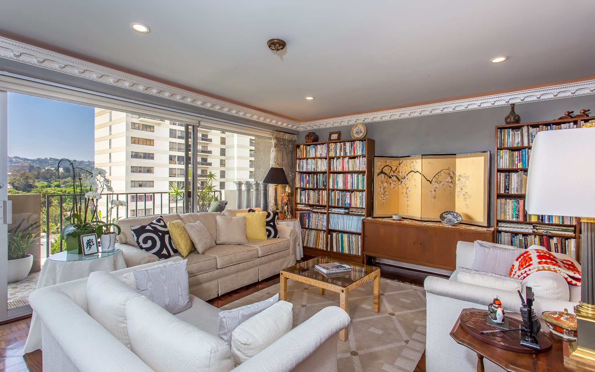 10450 Wilshire #11J