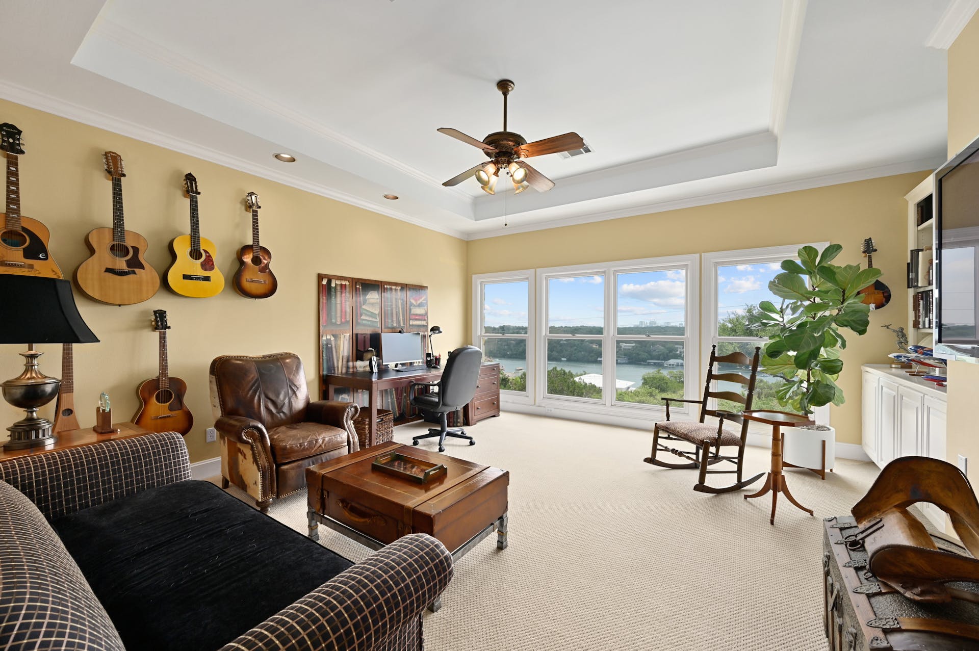 2015 Westlake Drive