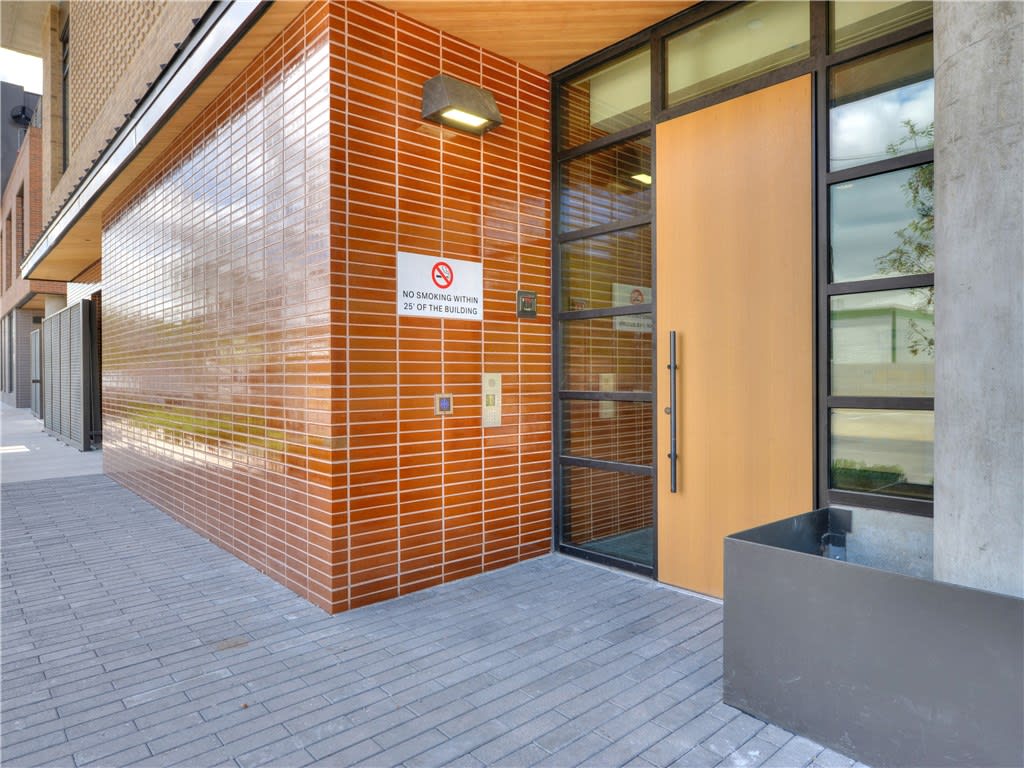 1501 E 4th Street, Building B 208