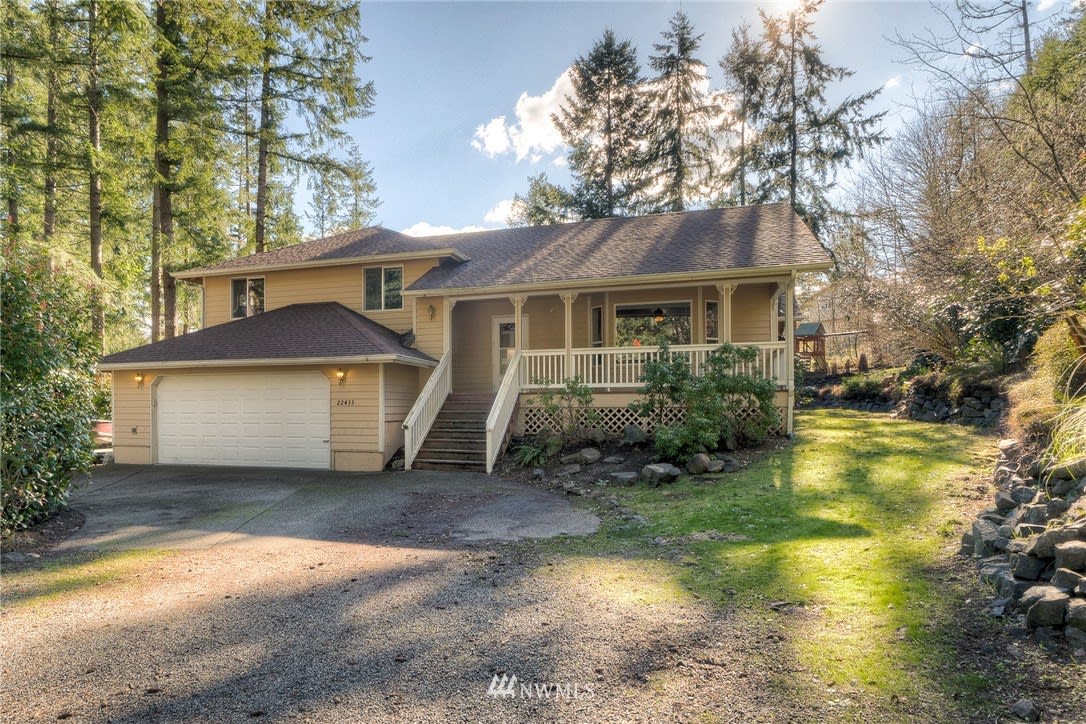 22433 Vale Ct SE