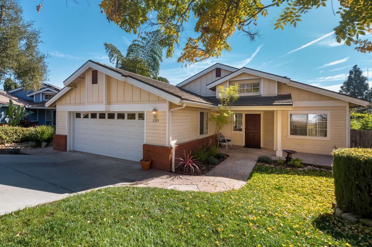 3719 Hitchcock Ranch Rd