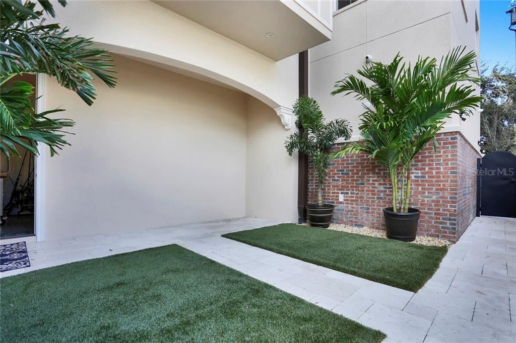 Sophisticated Urban Living