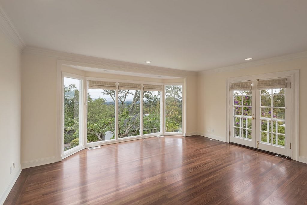 125 Lakeview Dr