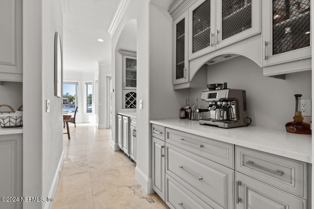 100 Harbourmaster Ct